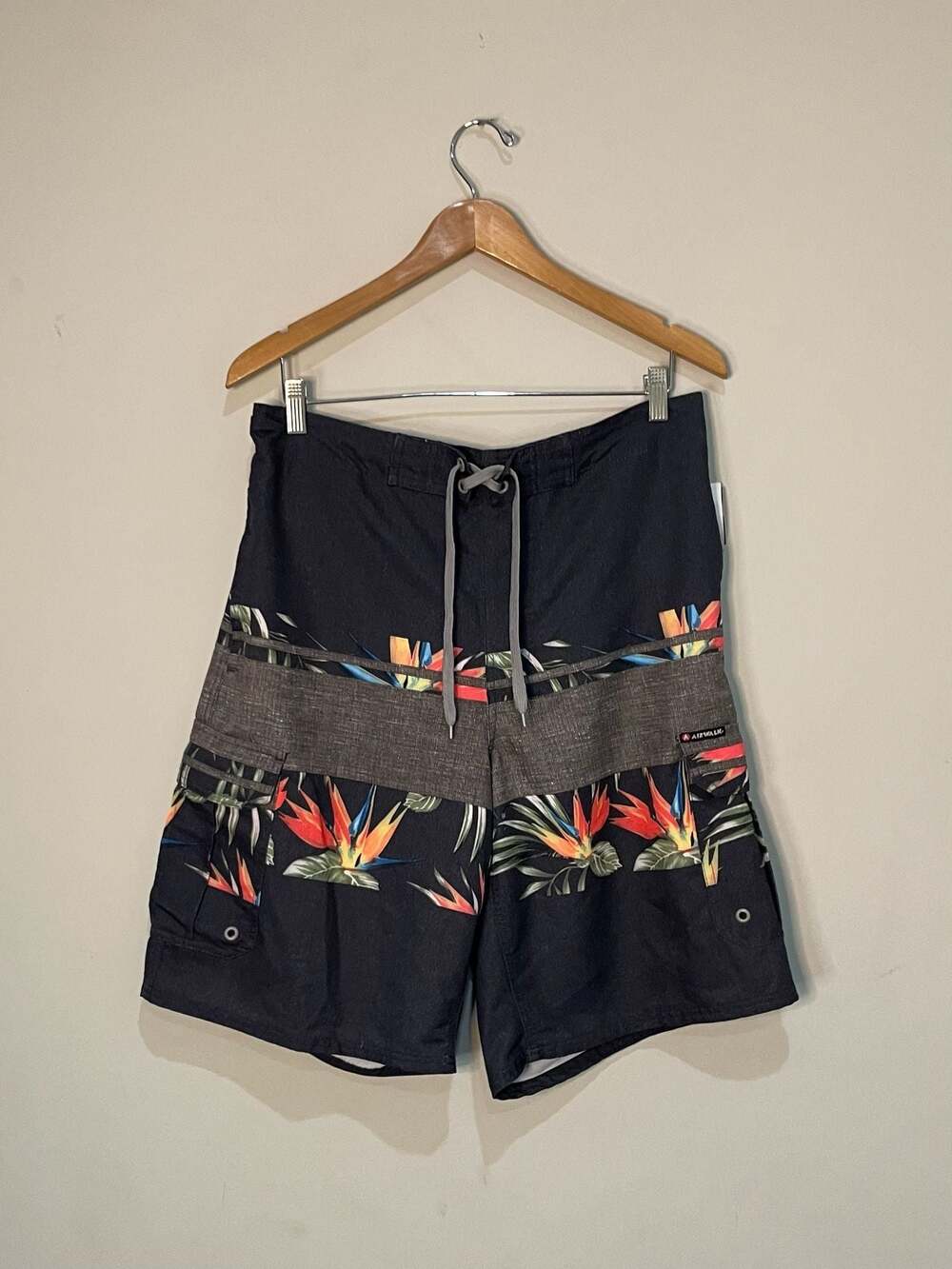 Airwalk Men's Floral Board Shorts Size L